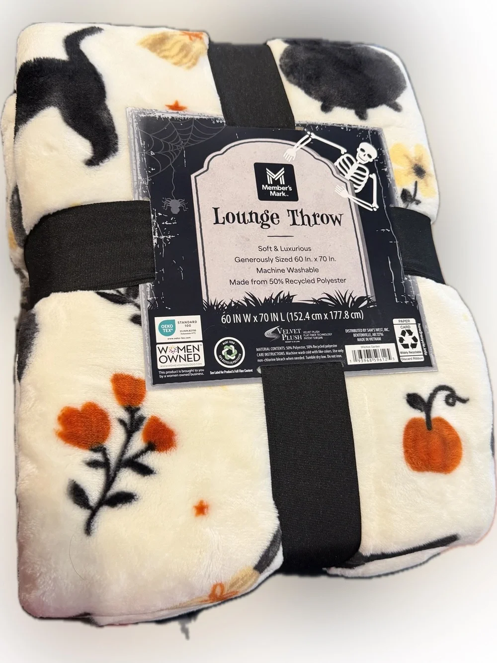 Member's Mark Halloween Lounge Throw ~ Black Cats, Witch Hats, Cauldron 60 x 70